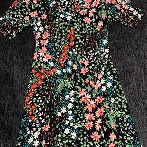 Tommy Hilfiger Half Sleeve Floral Sheath Dress 8 Black Pink Stretch Knit